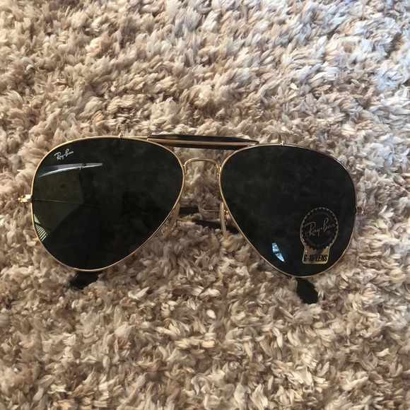 Ray-Ban Accessories - ✨FLASH SALE ✨ Ray Ban Brown aviators
